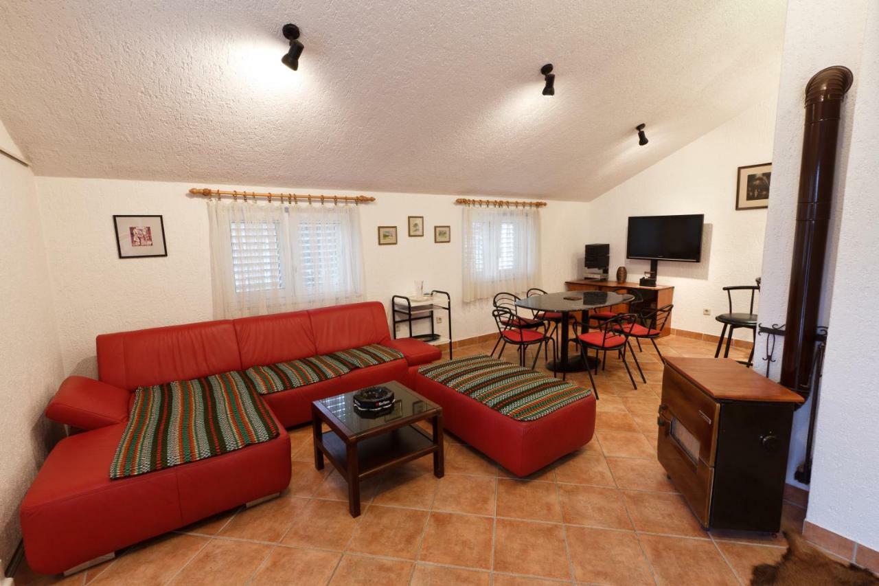 Apartmani Rasan Малинска Экстерьер фото