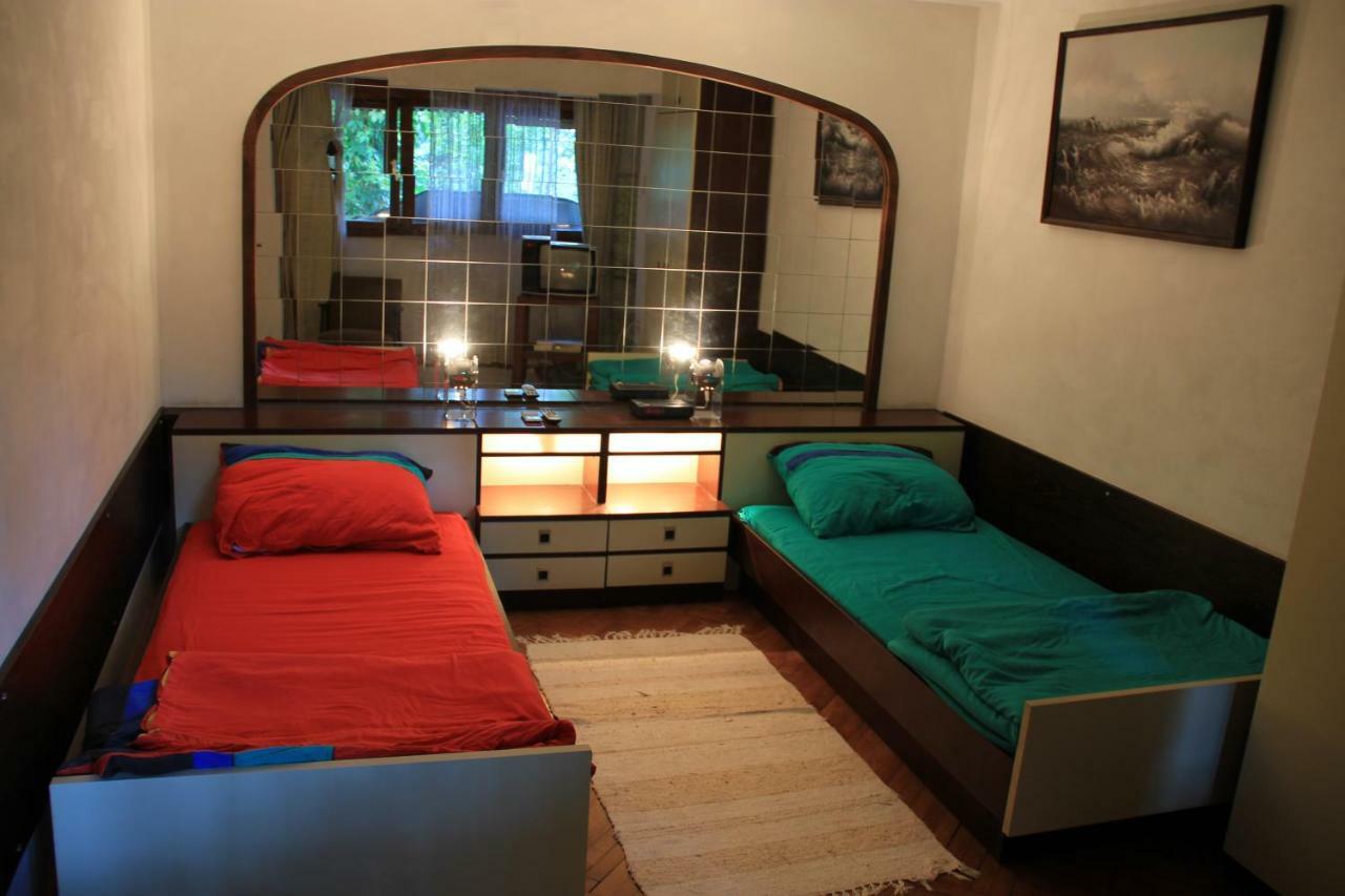 Apartmani Rasan Малинска Экстерьер фото